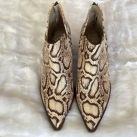 Vince Camuto Gradina Block Heel Booties - Picture 2 of 10